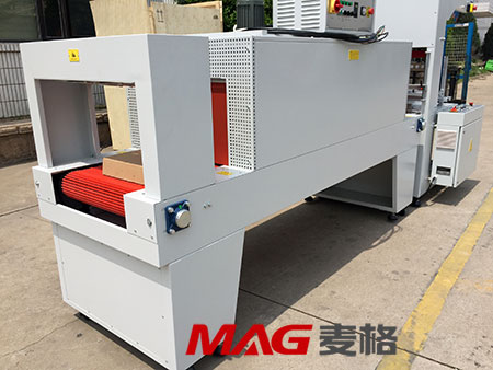 PE熱收縮膜包裝機(jī)SM-6040